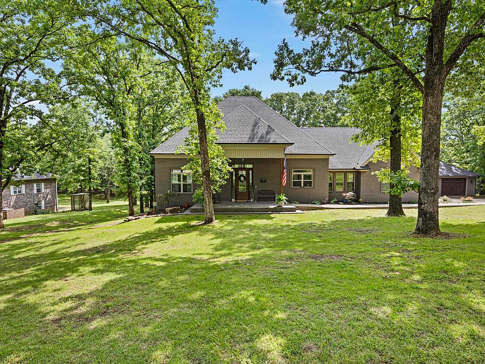 1st image of 9 Rosemary Ln
