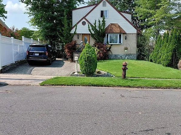125 Shirley Ave, Staten Island, NY 10312