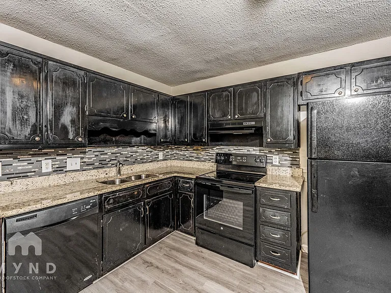 6500 Kathy Cir — Photo 6
