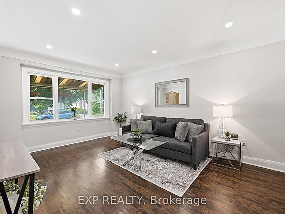3rd image of 129 E 25th St