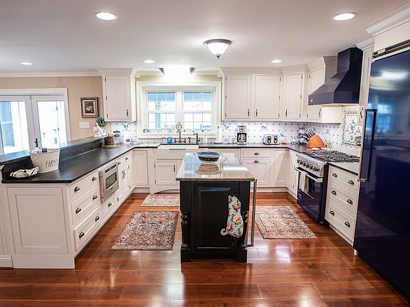 15th image of this home