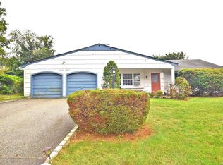 68 Clymer St, Port Jefferson Station, NY 11776