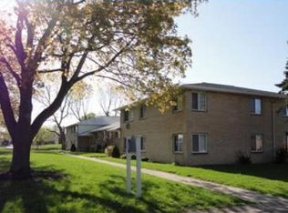 580 E Ridge Rd, Rochester, NY 14621