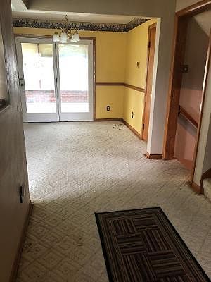 3rd image of 2916 Brentwood Ave