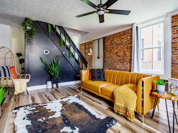 (undisclosed Address), Columbus, OH 43215