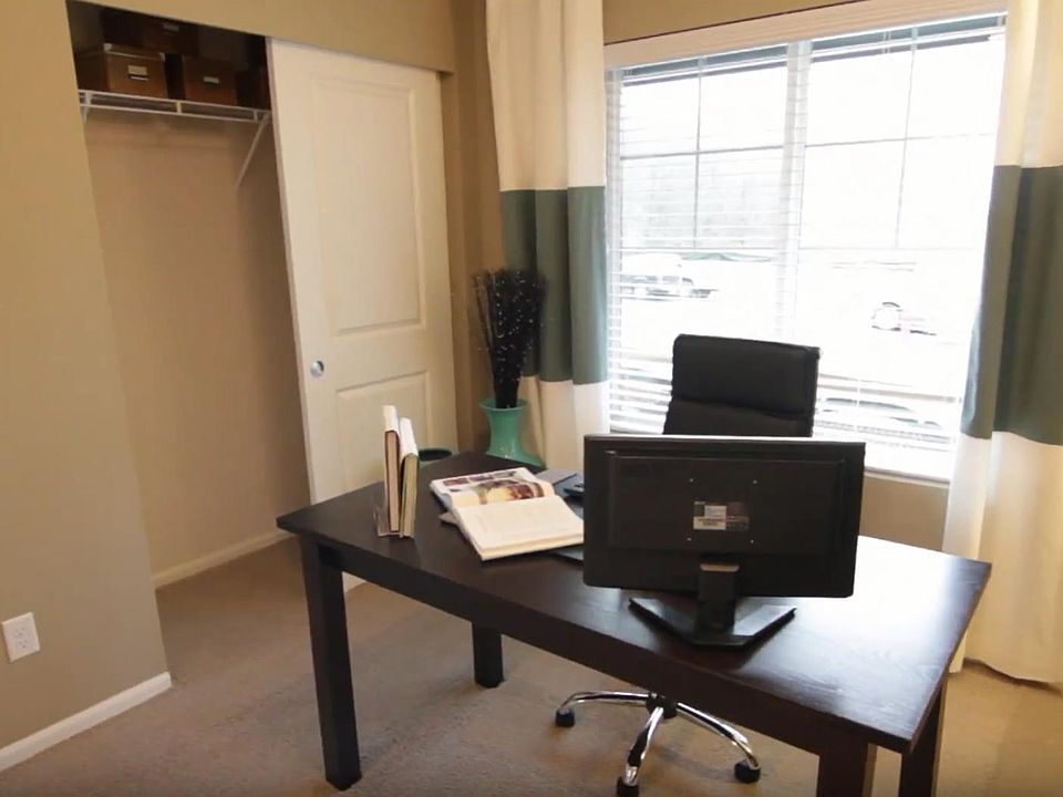 1st image of 15640 NE 102nd Way APT 101