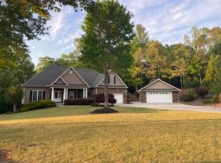 9069 Fairview Church Rd, Seneca, SC 29672
