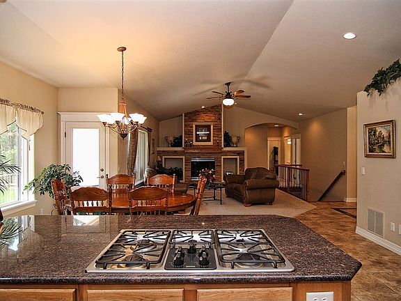 Slab Granite Countertops and Gas Cooktop