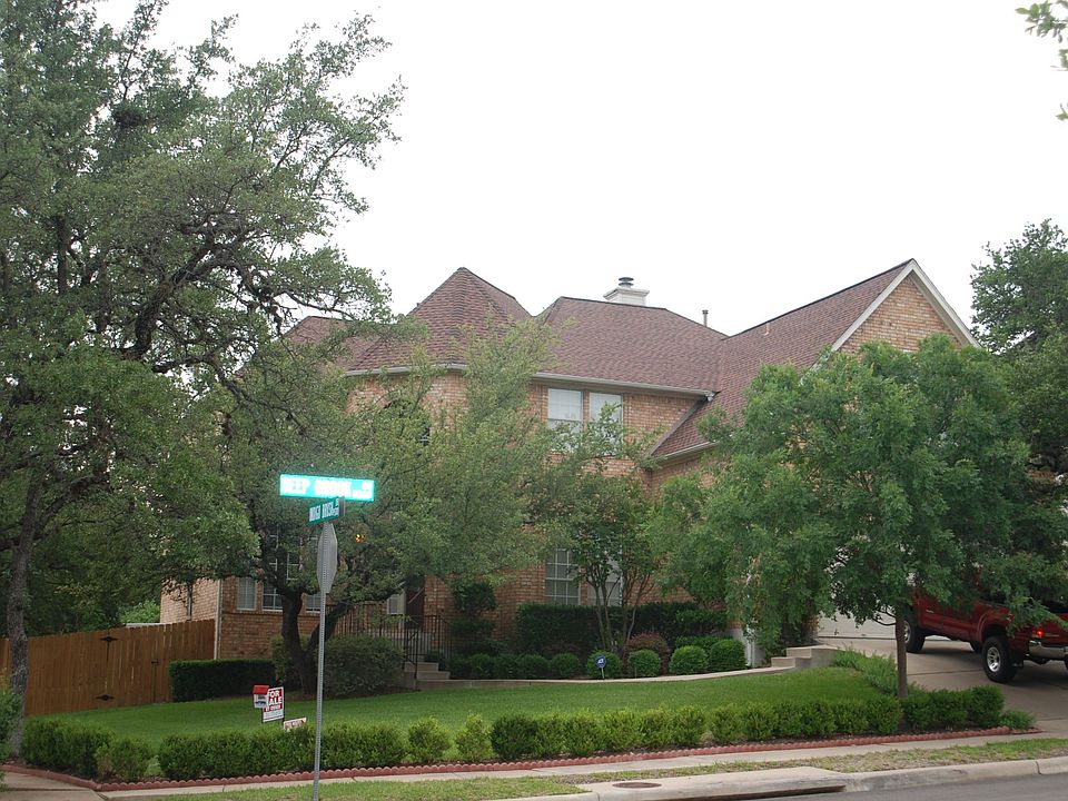 2 Story Brick House/Corner L
