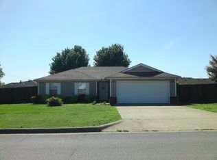 108 S Oak St, Lowell, AR 72745