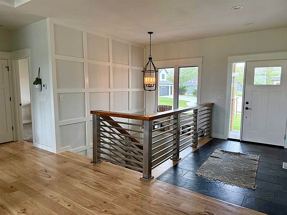 4th image of 7 Serenity Cir