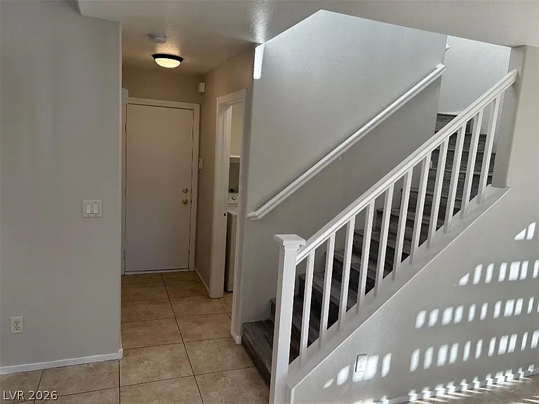8997 Ivybridge St — Photo 4