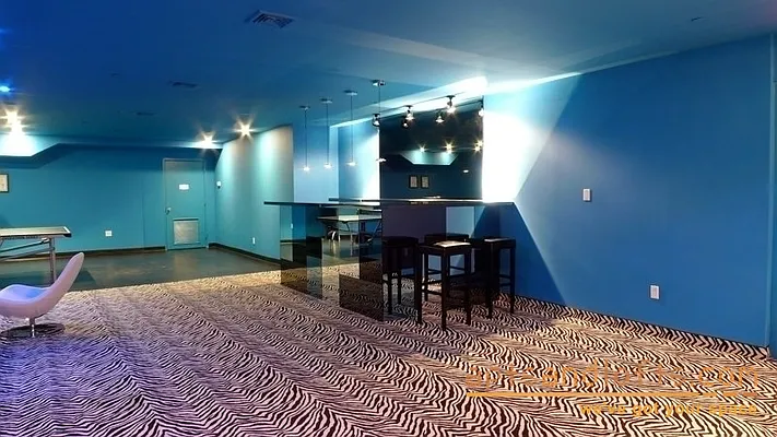 Sold by aptsandlofts.com | media 24