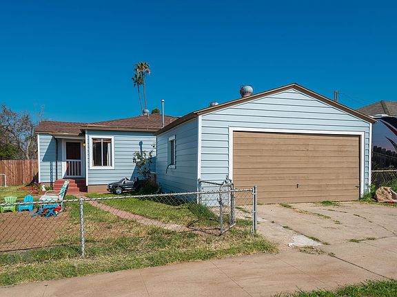3rd image of 2145 N Ave