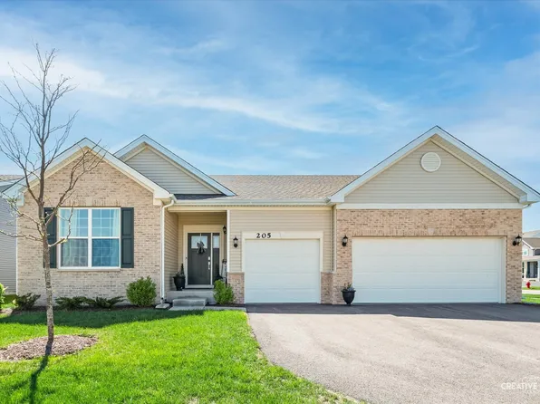 205 Bowers St, Elburn, IL 60119