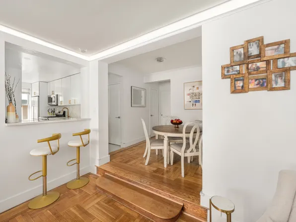 325 East 77th Street 1E image 1 of 12