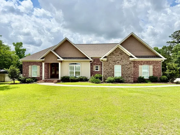 206 Glen Oaks Dr, Dothan, AL 36301
