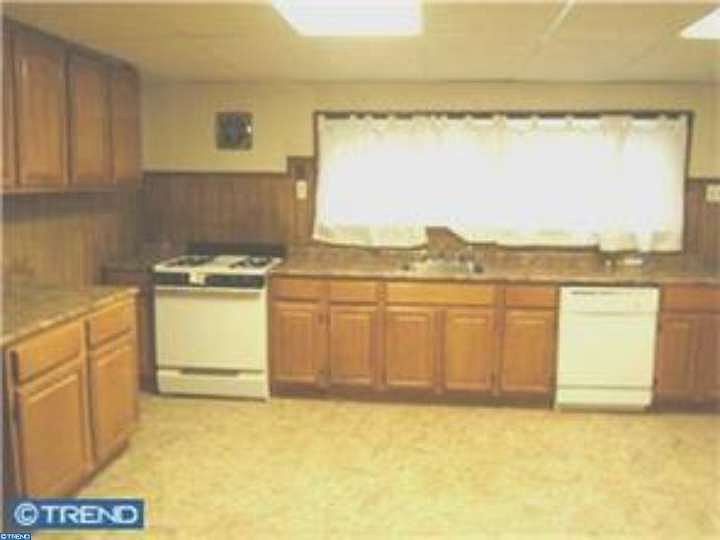 2nd image of 5738 Hasbrook Ave
