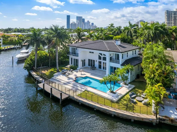 455 Centre Is, North Miami Beach, FL 33160