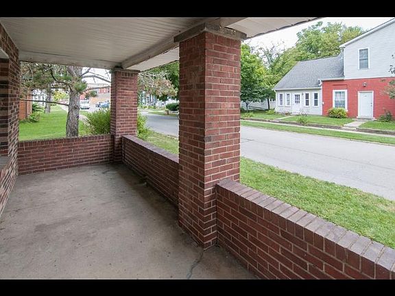 3rd image of 197 S 6th St