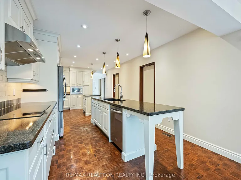 12 Donwoods Dr — Photo 14