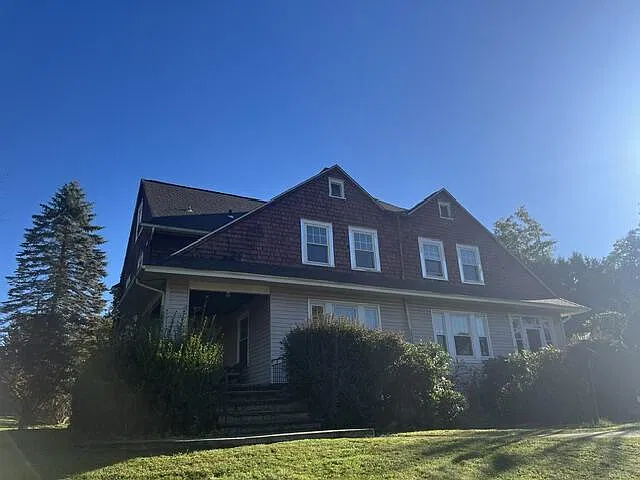 3 bed, 1.5 bath, $1,150 — Photo 1