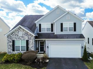 293 Dovetail Dr, Lewis Center, OH 43035