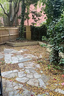 Rented by Sotheby's International Realty | media 34