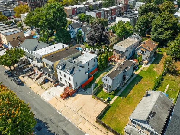 85 Hobart Ave, Bayonne, NJ 07002