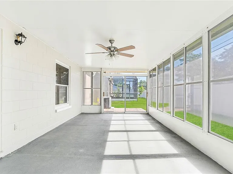 4023 Meandering Ct — Photo 11