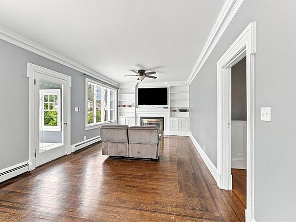 4th image of 519 Prospect St