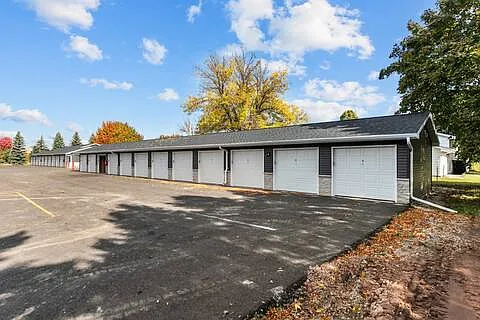 1360 American Dr — Photo 5