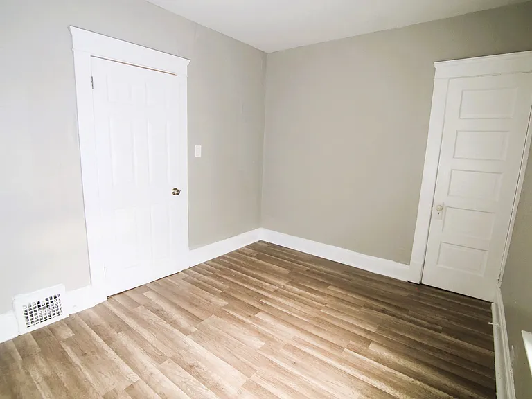 10514 Mount Auburn Ave #2 — Photo 8