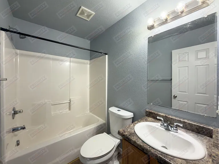 3604 Triton Ave — Photo 10