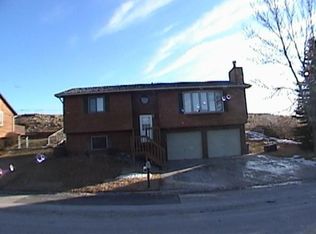 3510 Meadowbrook Dr, Rapid City, SD 57702