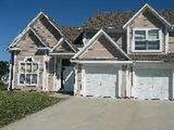 731 River Dr, Edwardsville, KS 66111
