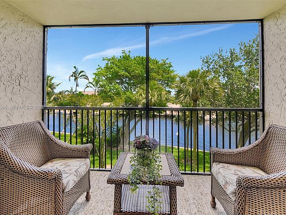 2nd image of 14 Royal Palm Way Unit 303