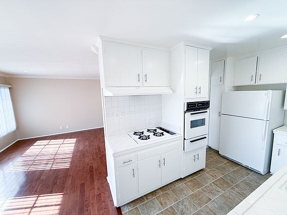 4th image of 145 N Lamer St #1