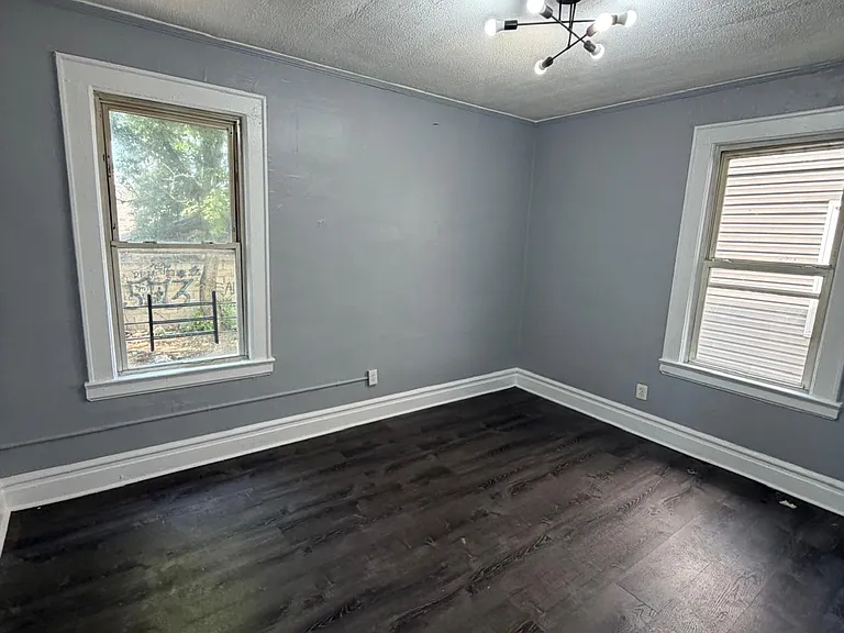 917 Grove St #1 — Photo 7