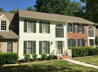 1228 Cranebridge Pl, Chapel Hill, NC 27517