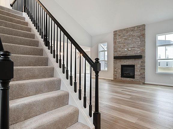 5th image of 2057 N Autumn Chase Dr