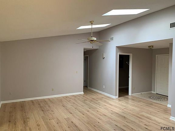 4th image of 89 Wellwater Dr