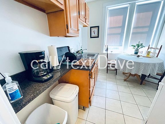 5th image of 123 Washington St #22