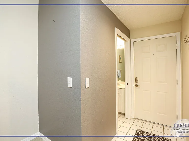 1044 Woodshire Ln #B203 — Photo 13