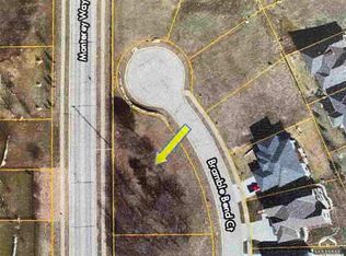 115 Bramble Bend Ct, Lawrence, KS 66049