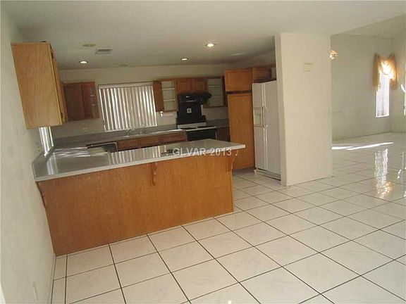 3rd image of 9443 Breechcloth Way