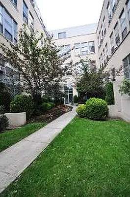 Rented by Corcoran | media 28