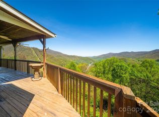 1454 Setzer Cove Rd, Maggie Valley, NC 28751