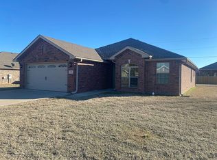 112 Zachary Ln, Carl Junction, MO 64834