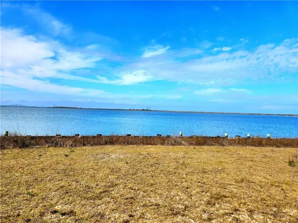 535 Buchanan Dr #38, Dauphin Island, AL 36528